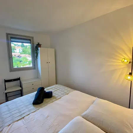 Centre - Wifi- Clim - Parking - Appartement *